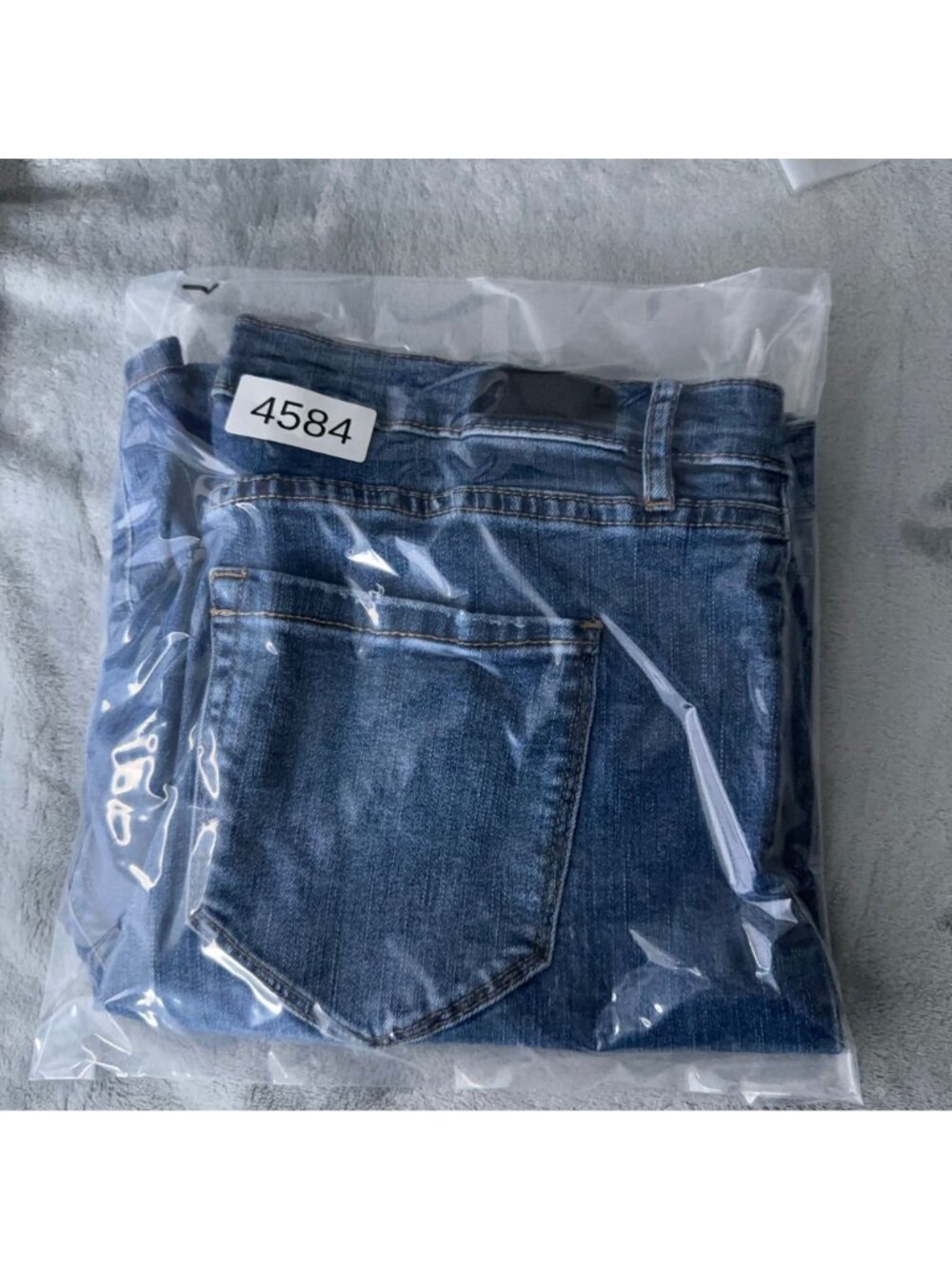 Nicole Miller Bermuda Shorts Soho High Rise Size 12 Blue Medium Wash - Picture 10 of 10